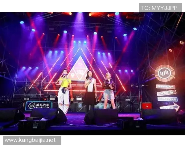 球星见面激情碰撞篮球与足球跨界互动盛宴引爆全场热情