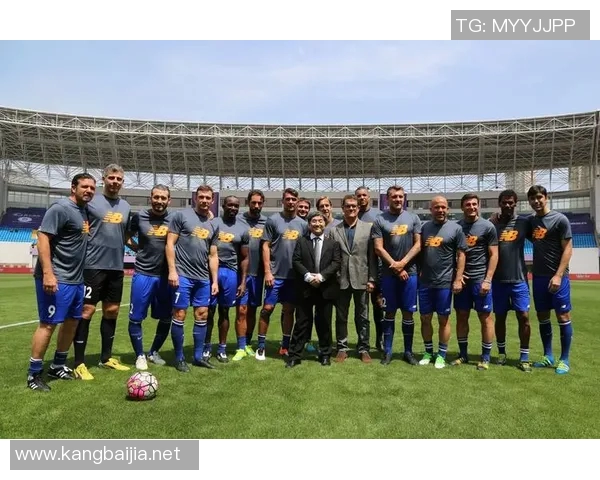 香港足球队第一球星名单揭晓 各位置球员精彩纷呈荣耀登场